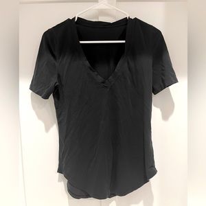 Lululemon Love V-Neck Tee Black Size 6